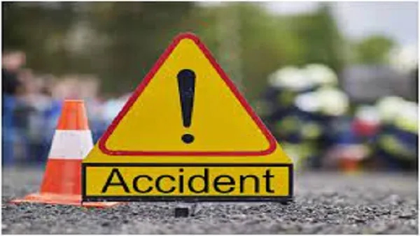 Horrific accident Haridwar-Delhi bypass car rammed into tractor-trolley laden with bricks two people from Bihar died