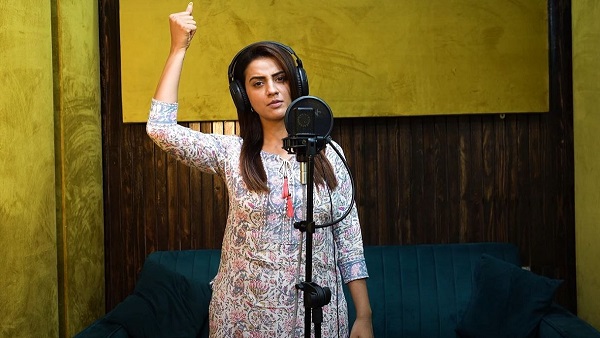 Akhshara Singh and Pawan Singh Relationship Struggles and Controversies bhojpuri news in hindi