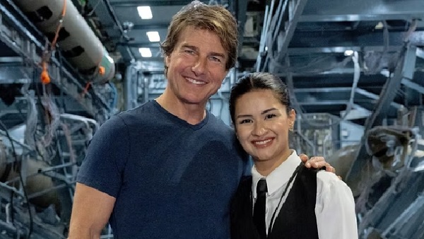 Avneet Kaur With Tom Cruise