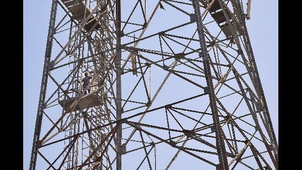  सीबीआई की चार्जशीट कोर्ट ने खारिज कर दी