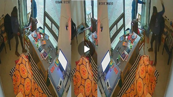 CCTV Footage Captures Daring Fuel Pump Robbery in Balia Bihar news in hindi