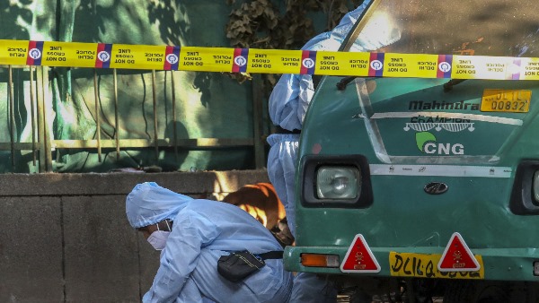 Delhi Prashant Vihar Bomb News