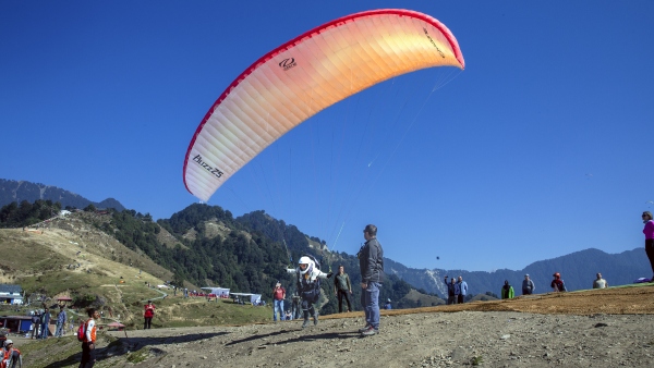 Himachal Pradesh Paragliding Accident