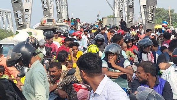 Government Claims Exposed as Ambulance Runs Out of Oxygen in Traffic Jam Rajendra Setu