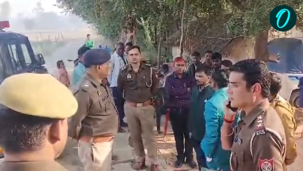 pratapgarh-a-fight-broke-out-over-dancing-on-dj