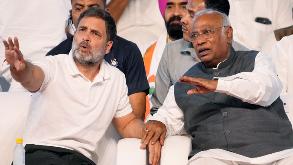 Rahul Gandhi and Mallikarjun Kharage
