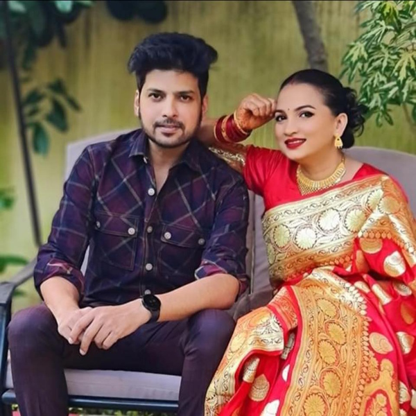 Savita Pradhan Biography in Hindi