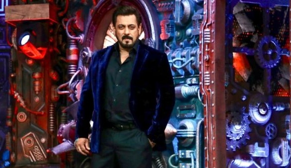 Bigg Boss 18 Ekta Kapoor and Rohit Shetty will host Weekend Ka Vaar in place of Salman Khan