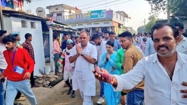 Arun Yadav held street meetings for Congress candidate Rajkumar Patel in Budhni Assembly by-election Arun Yadav held street meetings for Congress candidate Rajkumar Patel in Budhni Assembly by-election