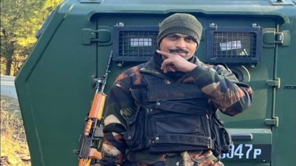 Agar-Malwa soldier Badrilal Yadav incident in Jammu and Kashmir talked to his wife Agar-Malwa soldier Badrilal Yadav incident in Jammu and Kashmir talked to his wife