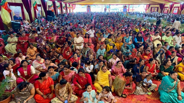 Kailash Vijayvargiya slaps Congress on Maharashtra elections in Diwali Milan function