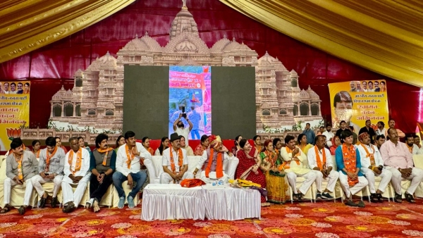Kailash Vijayvargiya slaps Congress on Maharashtra elections in Diwali Milan function