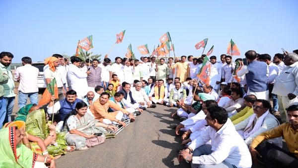 Vijaypur Up Chunav BJP state president Vishnudutt Sharma reached Vijaypur border with the convoy