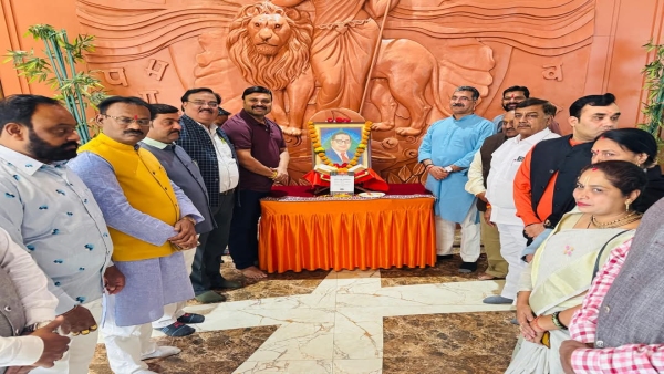 Congress imposed emergency by strangulating the Constitution and toppled governments - BJP Hitanand Congress imposed emergency by strangulating the Constitution and toppled governments - BJP Hitanand