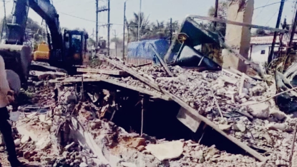 Part of Pahalwan Baba Dargah was removed in Ratlam administration took action