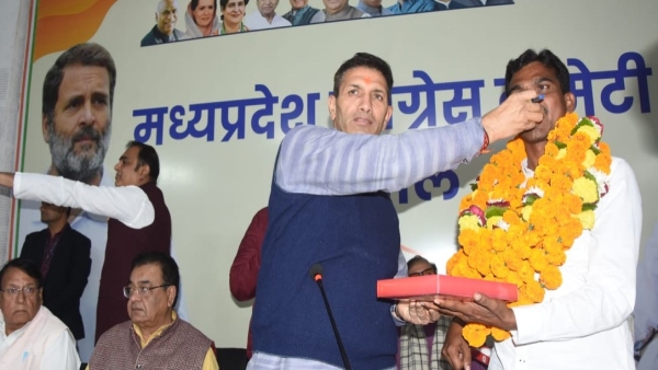 People of Vijaypur assembly by-election gave a big slap to BJP Congress leader Jitu Patwari