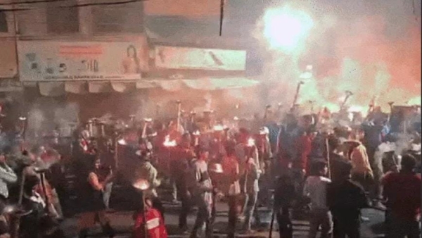 Massive fire during torchlight procession in Khandwa more than 50 people burnt stampede