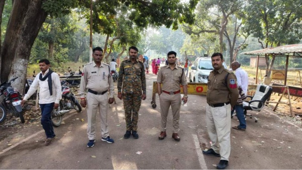 Wife s fear false story Chhatarpur