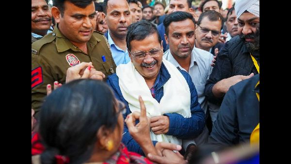 दिल्ली महिला योजना के सामने फंड की समस्या दिल्ली महिला योजना के सामने फंड की समस्या
