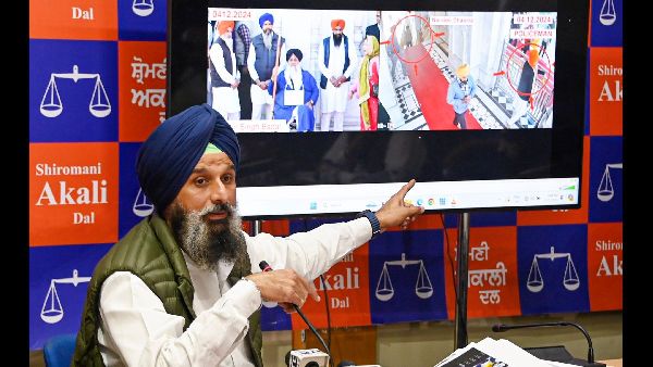  अजित ईश्वरीय प्रशंसक नारों के खिलाफ