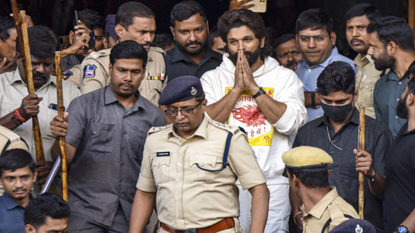 Allu Arjun notice to Allu Arjun