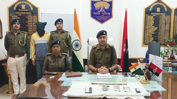 Attack robbery case on petrol pump manager police solved the mystery Begusarai SP Manish revealed