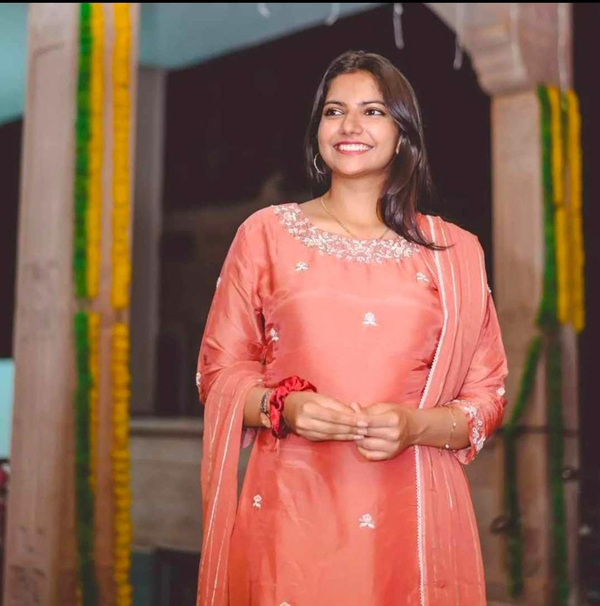 cheshta bishnoi Pune accident