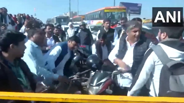 Ghazipur Border Traffic Jam