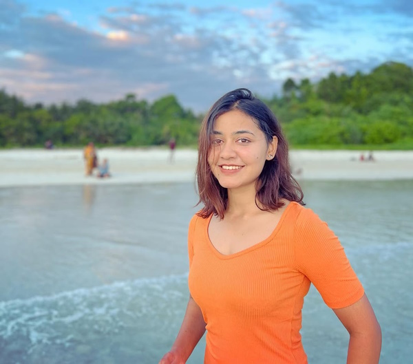 India s most beautiful IPS Anshika Verma