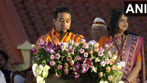 nitesh rane kon hai