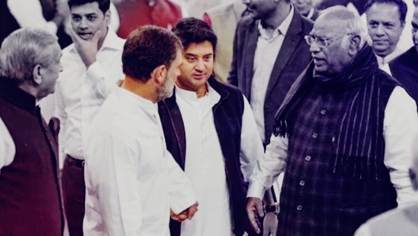 BJP is now bored with Jyotiraditya Scindia will he join Congress again conflict over by-elections