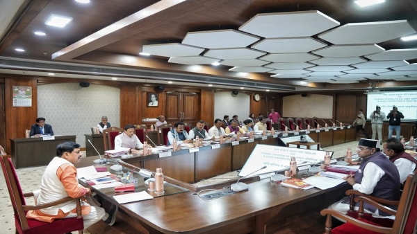 Big decision of MP Mohan Yadav cabinet Loan to loss making power distribution companies
