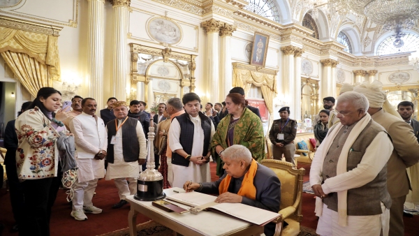 Jyotiraditya Scindia Vice President mentioned three generations of the family