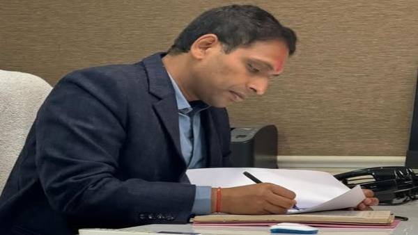 Collector Ashish Singh canceled the registration of Yashlok Hospital