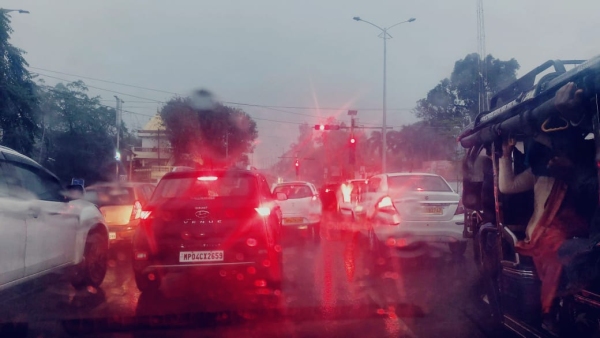 Possibility of hailstorm and lightning in the next three hours Meteorological Department