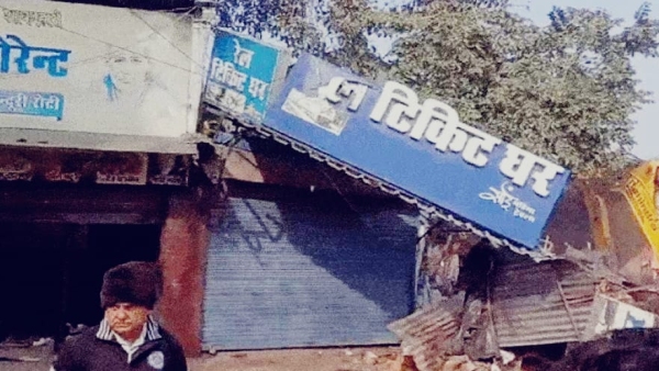 29 shops were demolished in the second phase of Orange Line of Metro MLA Akil raised questions
