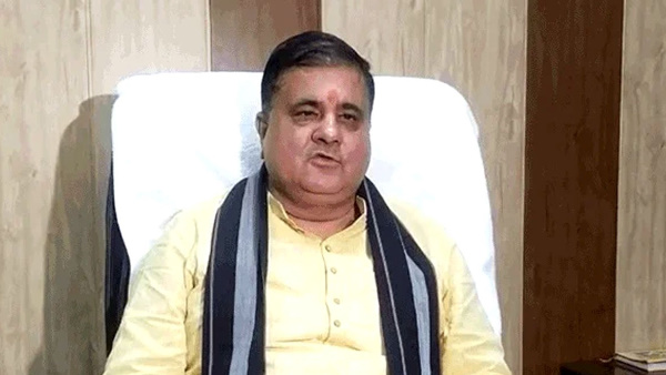 NIKAY CHUNAV 2025 BJP president MAHENDRA Bhatt said before voting Minority appeasement anti-Sanatan face