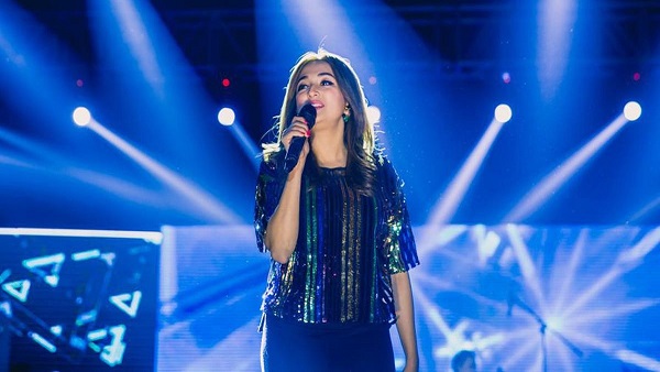 Monali Thakur Monali Thakur