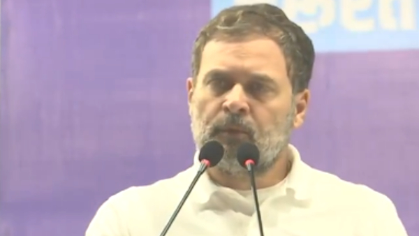 Rahul Gandhi targets Kejriwal