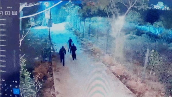 Inspector s house stolen miscreants wearing monkey caps seen in the video from the colony
