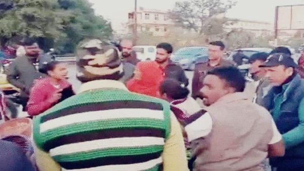 Dispute during removal of encroachment Female corporation worker slapped and beaten