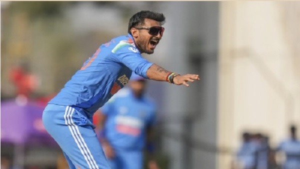 axar patel makes direct hit