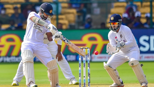 Dimuth Karunaratne 1 Dimuth Karunaratne 1