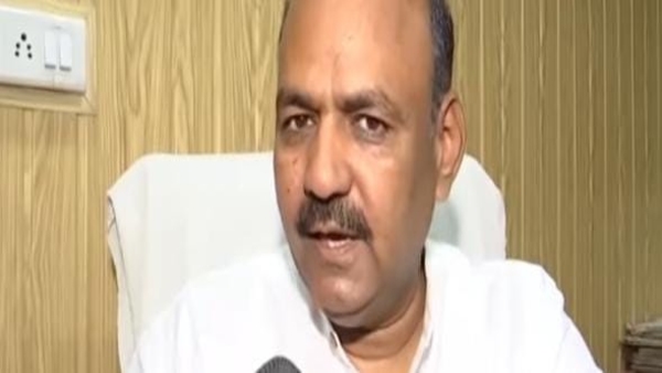 Hindu shopkeepers doing business in Jama Masjid troubled by Muslim community forced to migrate