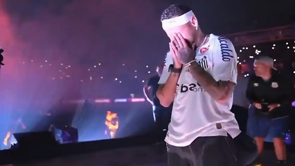 football superstar Neymar broke down