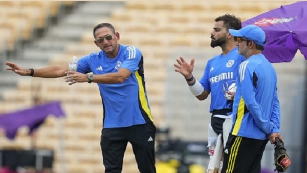 Virat Kohli with Gautam Gambhir and jit Agarkar