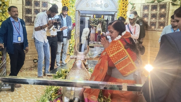 Former CM Uma Bharti reached Ujjain for Mahakal darshan on Mahashivratri