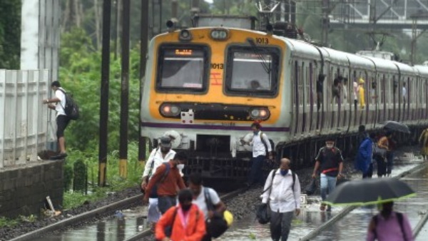 Mumbai Local Train