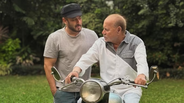 Salman Khan Sikandar Review By Salim Khan