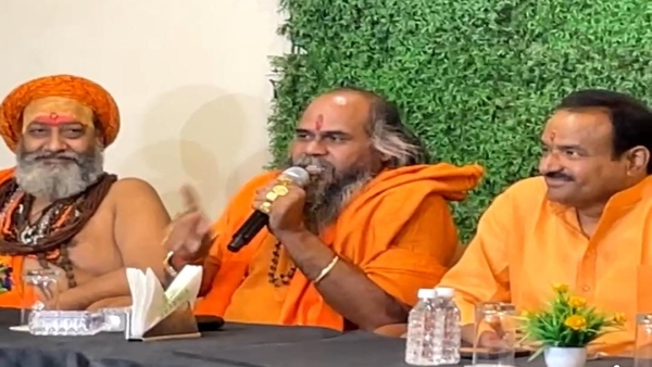 Mirchi Baba took a dig at Digvijay Singh and Congress said - I will never do politics again Mirchi Baba took a dig at Digvijay Singh and Congress said - I will never do politics again